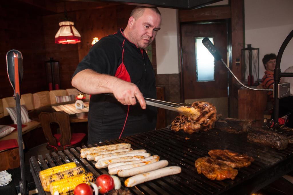 Landgasthof Zur Quelle Seeshaupt Zewnętrze zdjęcie